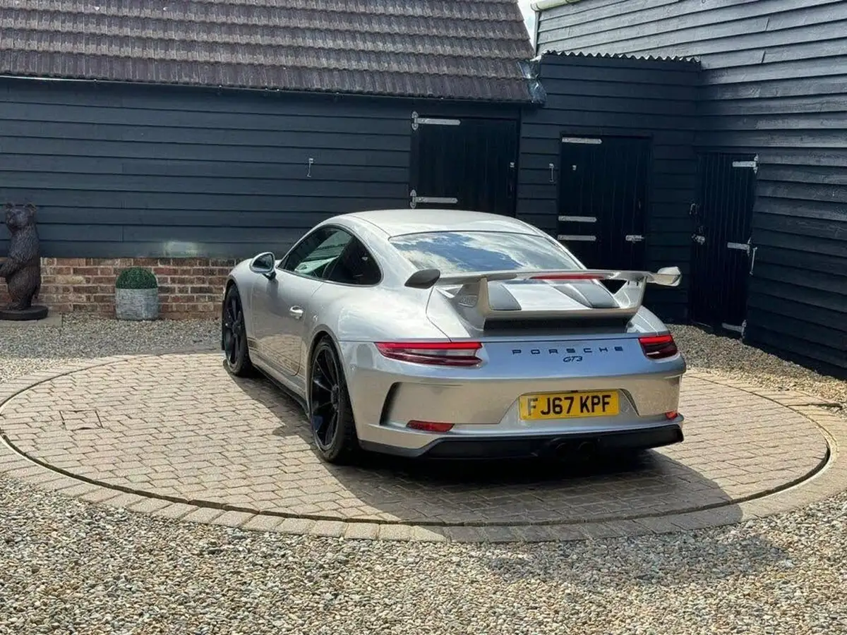 2017-porsche-911-40-gt3-pdk-big-33