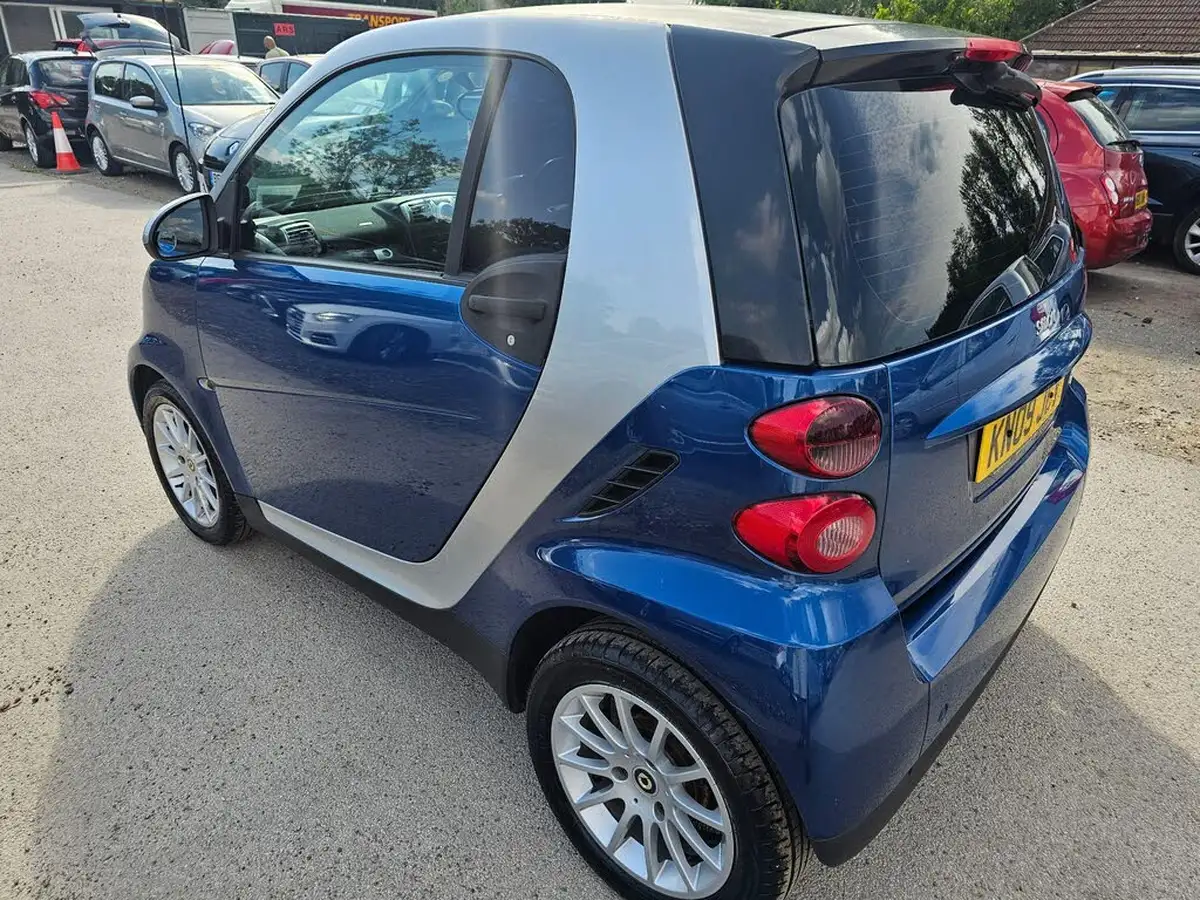 2009-smart-fortwo-08td-passion-08cdi-45bhp-coupe-big-6