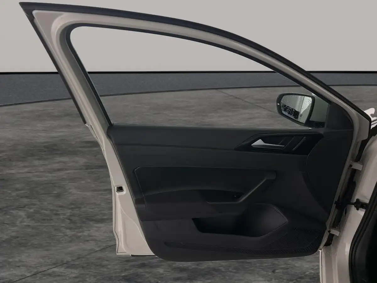 2023-volkswagen-polo-10-life-big-25