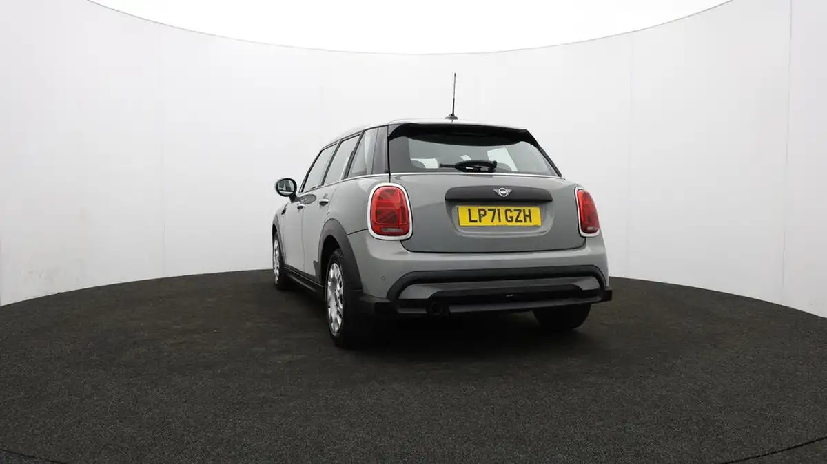 2022-mini-cooper-15-one-classic-5d-big-31