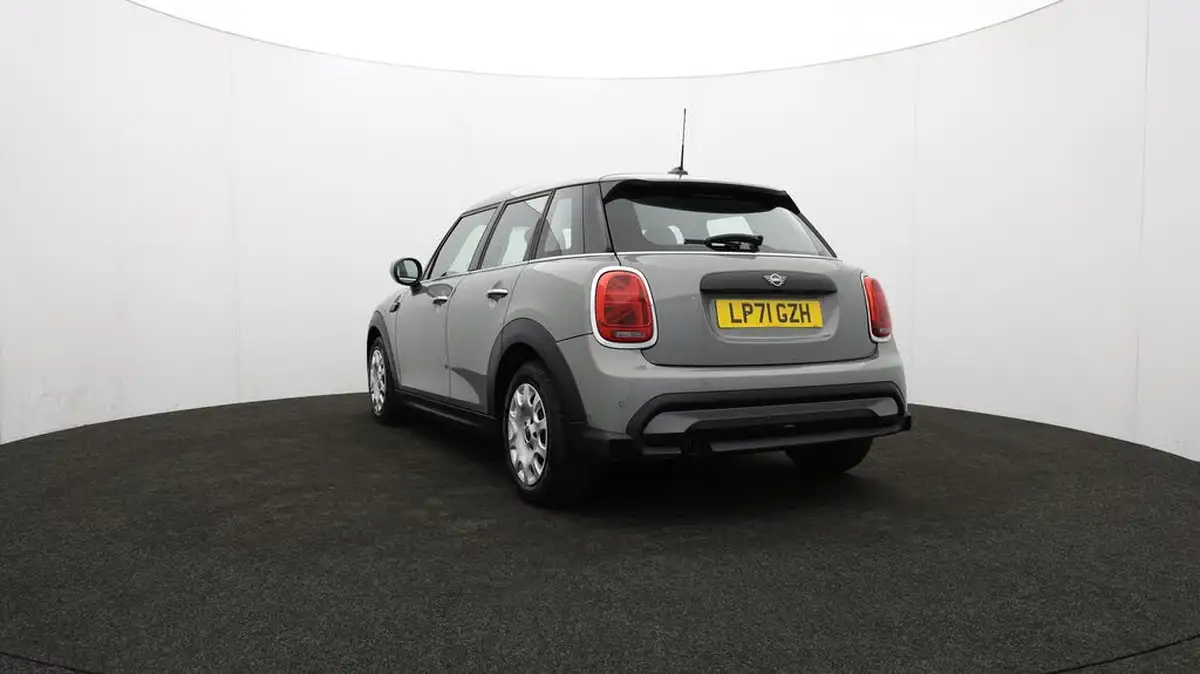 2022-mini-cooper-15-one-classic-5d-big-79
