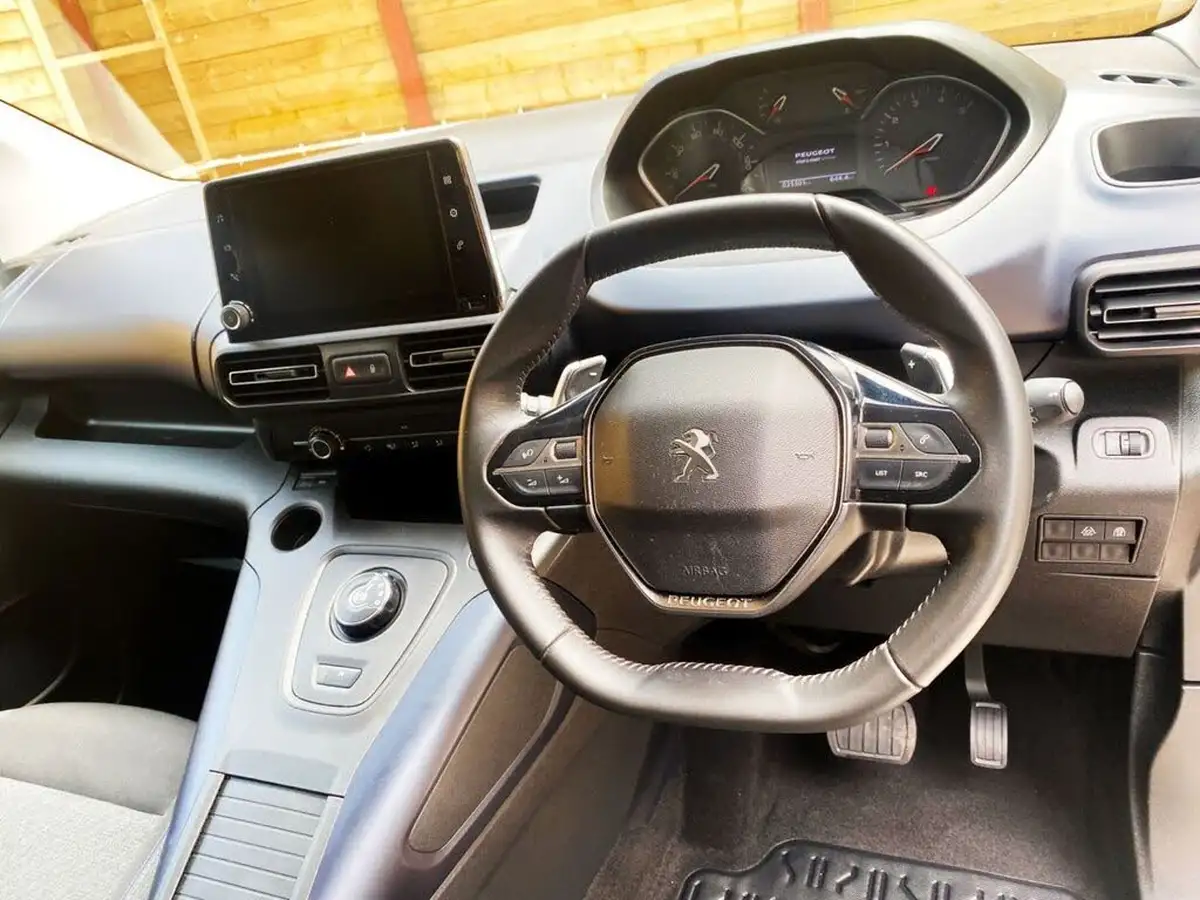 2022-peugeot-rifter-12-puretech-allure-130bhp-longss7-seats-eat8-big-1