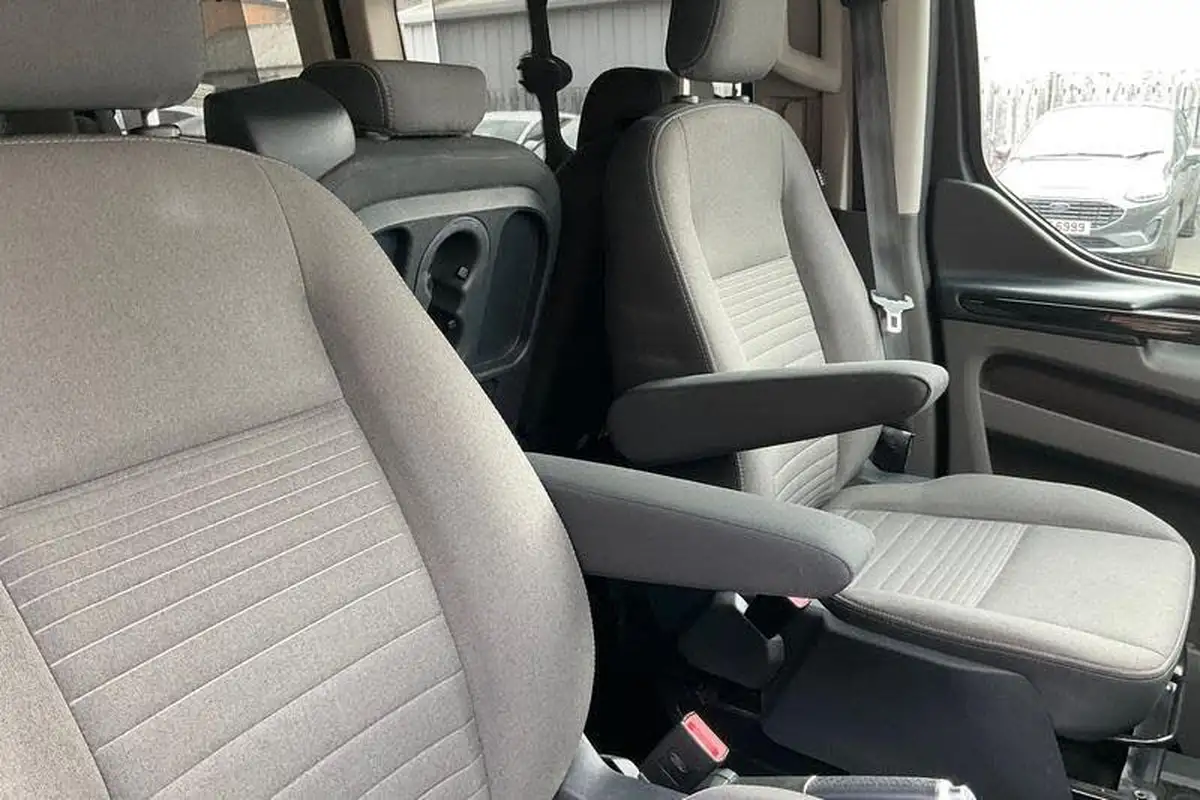 2021-ford-tourneo-custom-20tdci-320-l1-zetec-130pseu6dt-auto-big-33
