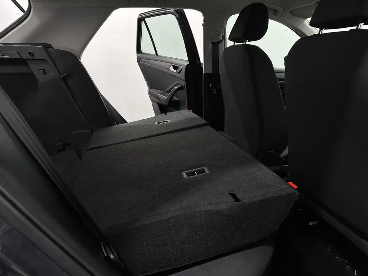 2021-volkswagen-t-roc-20tdi-s-big-36