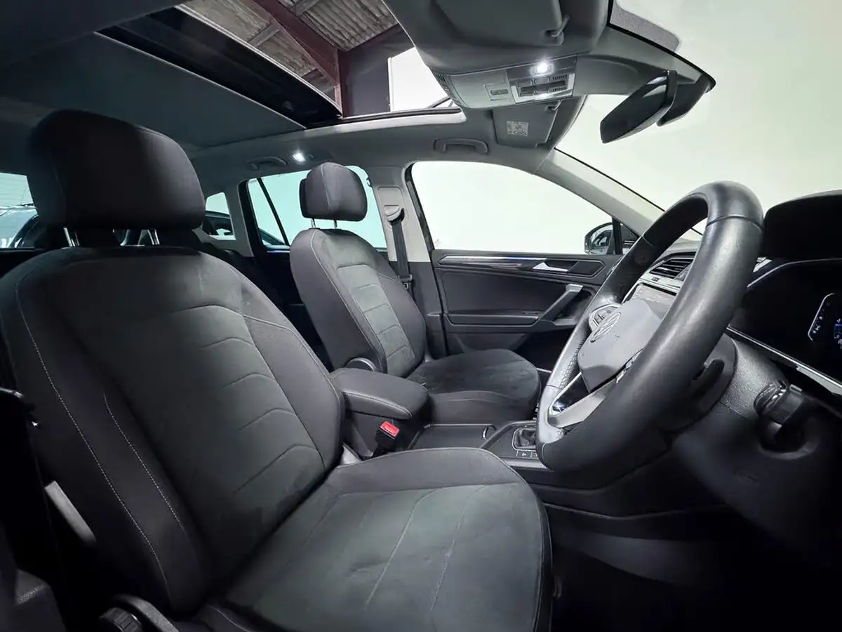 2023-volkswagen-tiguan-15-tsi-elegance-big-26