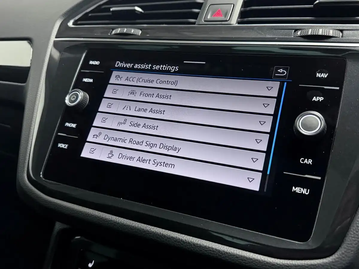 2023-volkswagen-tiguan-15-tsi-elegance-big-50