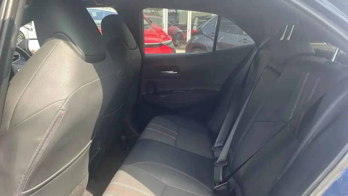 2022-toyota-corolla-20-vvt-i-gr-sport-181bhp-spare-wheel-hatchback-big-12