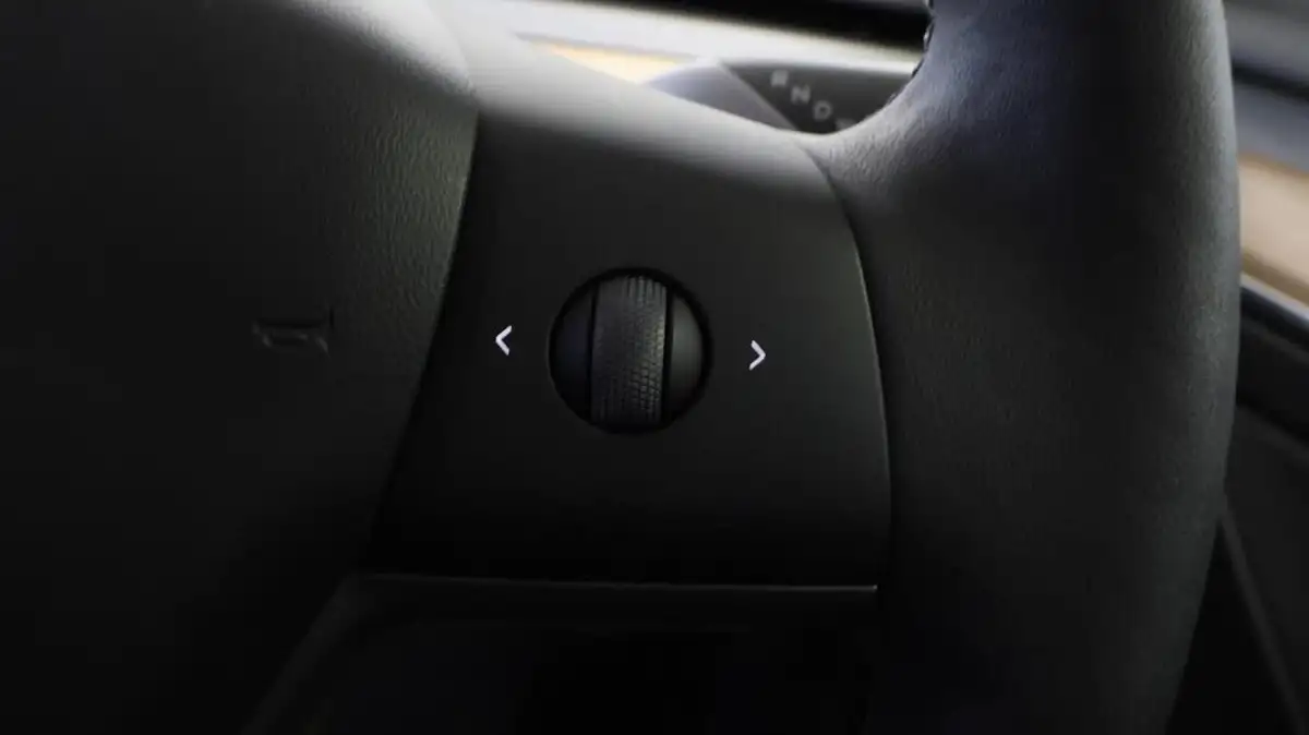 2023-tesla-model-3-e-long-range-346bhp-big-24