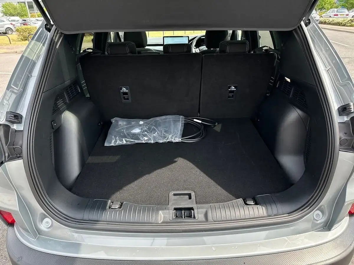2024-ford-kuga-big-33