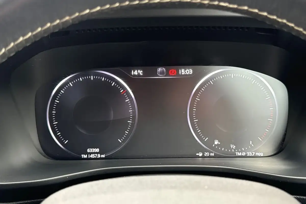 2020-volvo-xc40-20-b4-r-design-awd-big-6