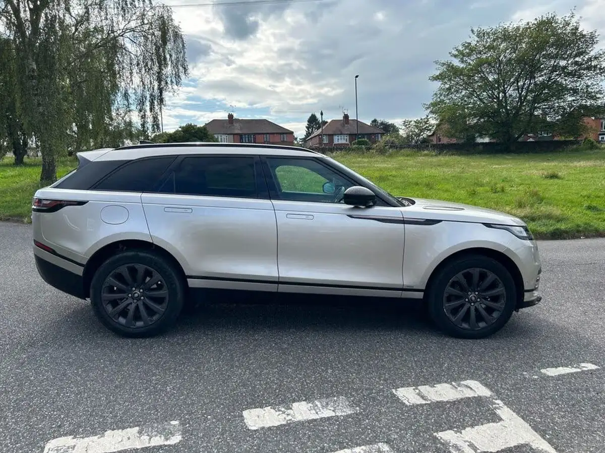 2018-land-rover-range-rover-velar-20-d240-r-dynamic-se-ss-big-2