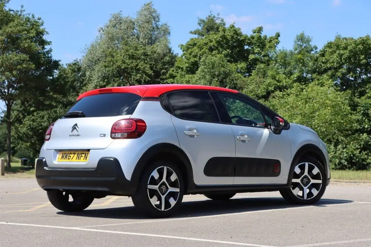 2017-citroen-c3-12-puretech-flair-nav-edition-big-18