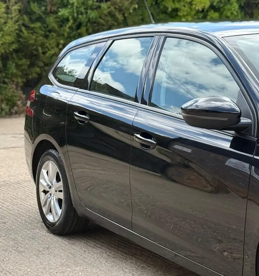 2018-peugeot-308-sw-15-bluehdi-active-15-bluehdi-130bhp-big-25