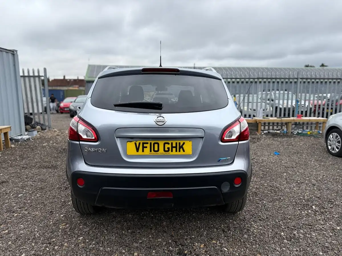 2010-nissan-qashqai-15td-n-tec-big-8