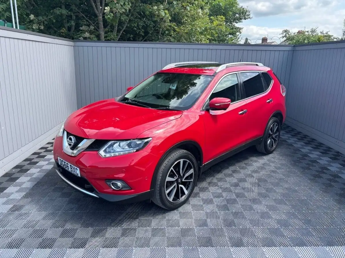 2016-nissan-x-trail-16dci-tekna-4x4-big-1
