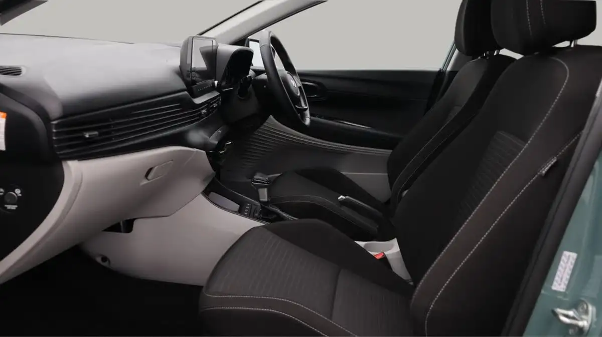 2022-hyundai-i20-10-t-gdi-ultimate-dct-big-14
