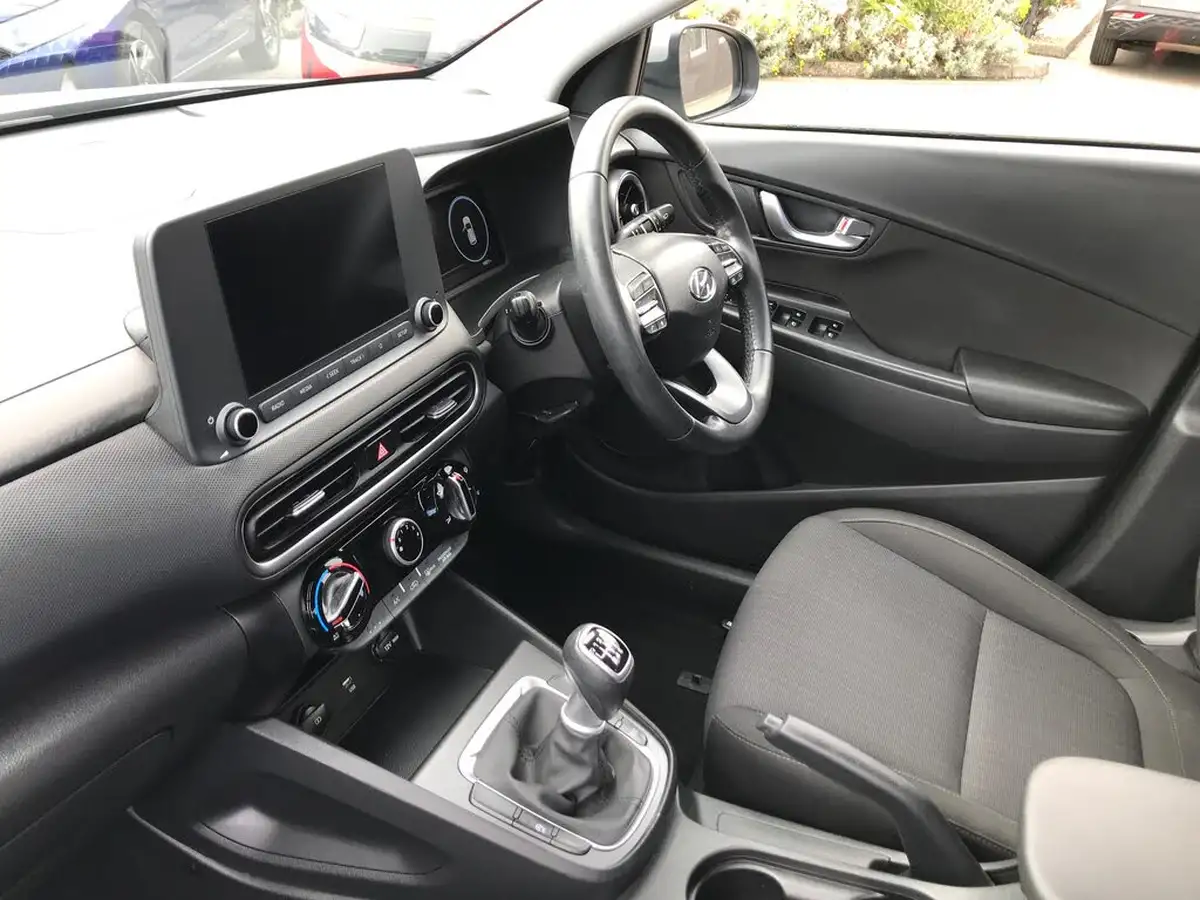 2022-hyundai-kona-10-t-gdi-se-connect-big-4