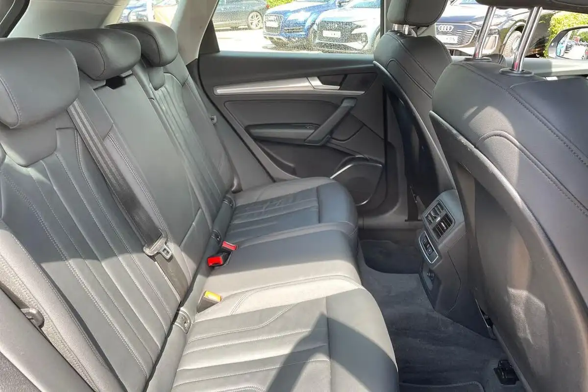 2022-audi-q5-20-45-tfsi-sportback-big-37
