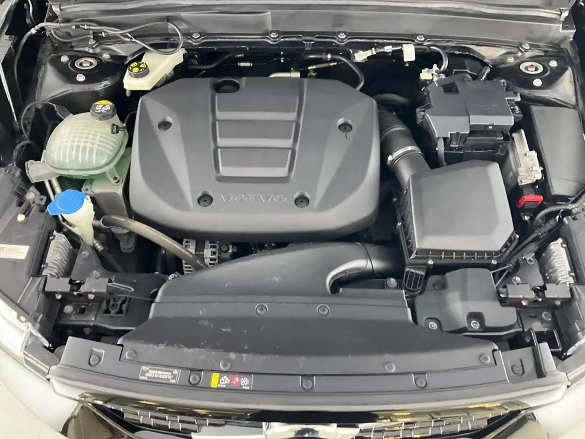 2022-volvo-xc40-15-t3-r-design-auto-big-42