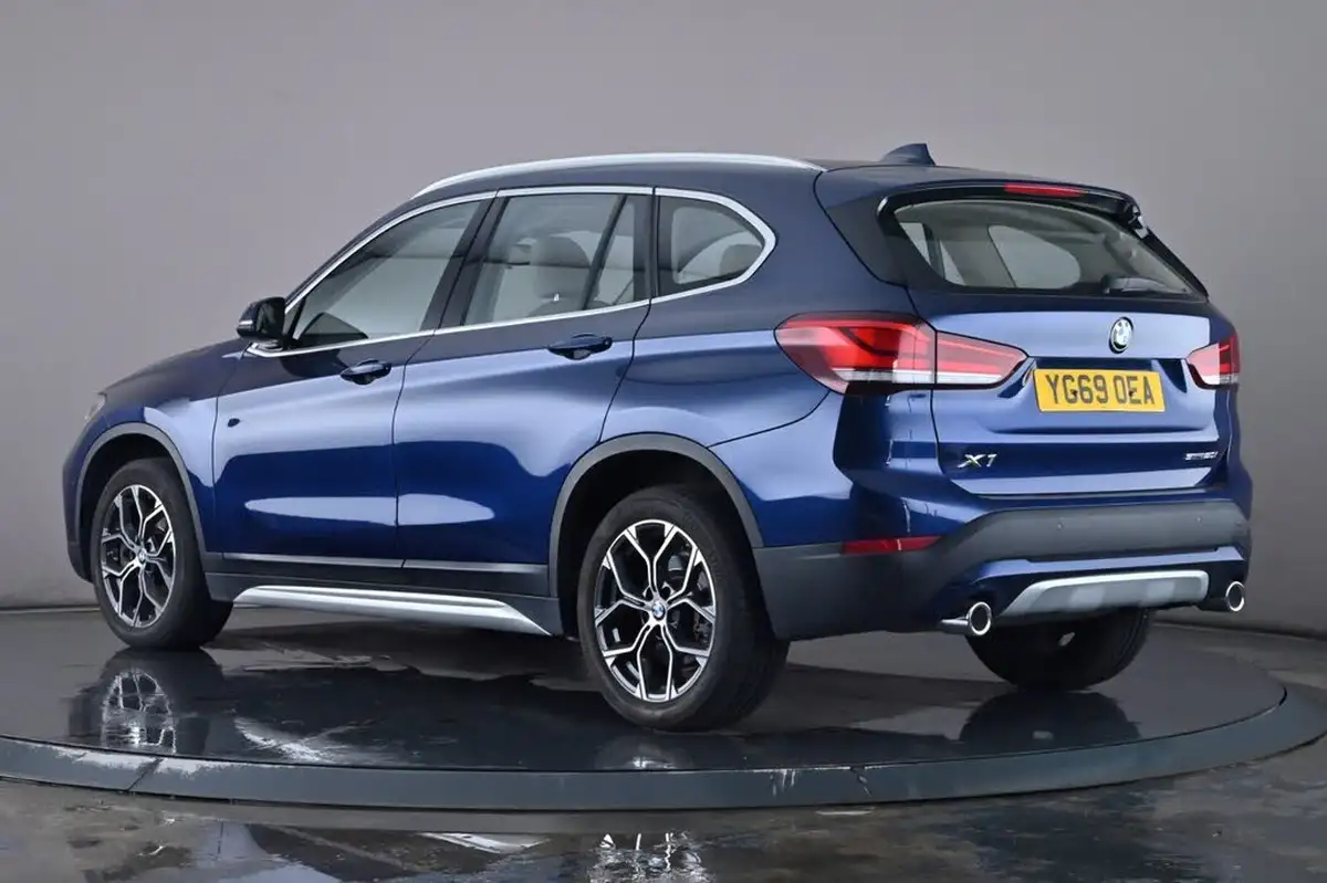 2019-bmw-x1-20-sdrive-20i-xline-sdrive-20i-big-3