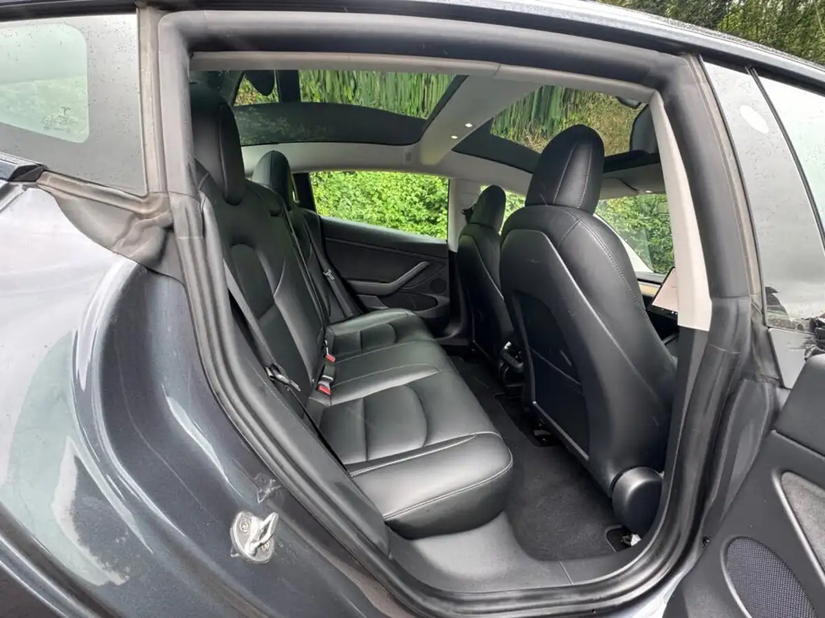 2021-tesla-model-3-e-long-range-4x4-big-6