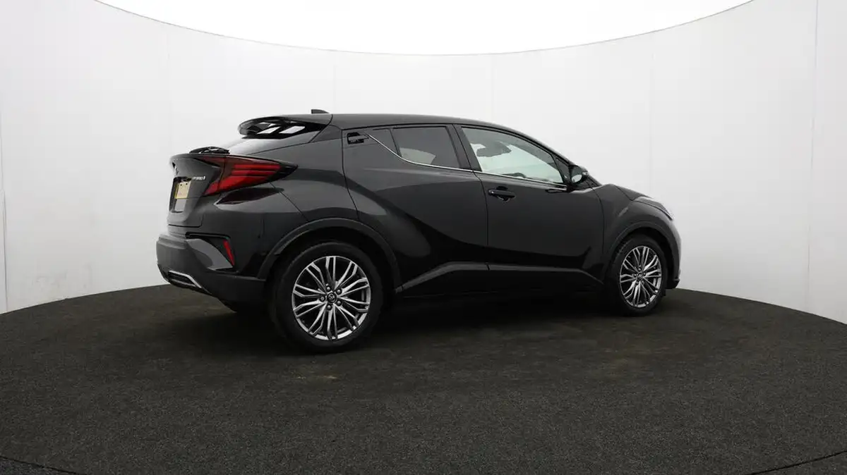 2022-toyota-c-hr-20-vvt-i-excel-big-17