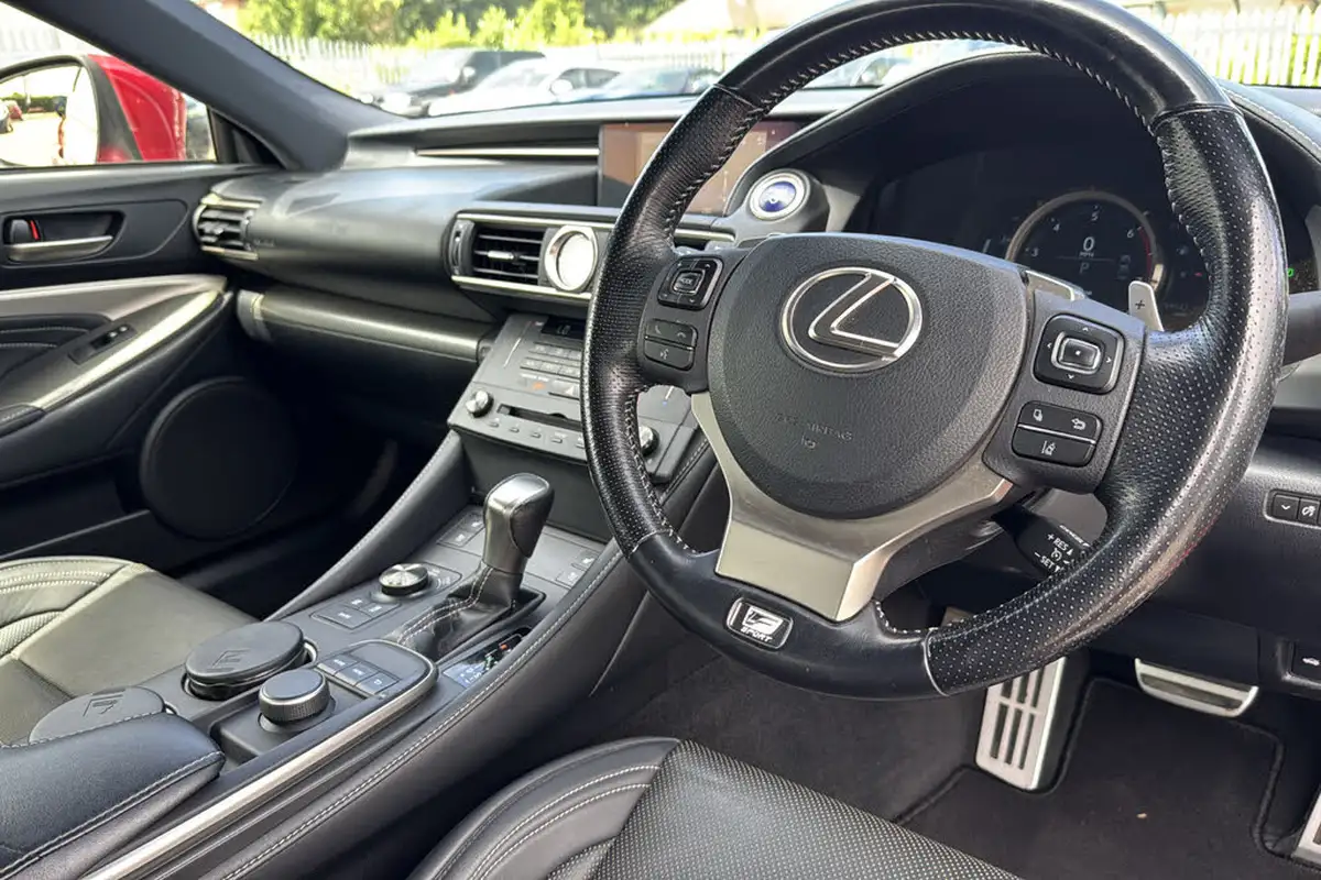 2017-lexus-rc-300h-25-f-sport-181bhp-big-9