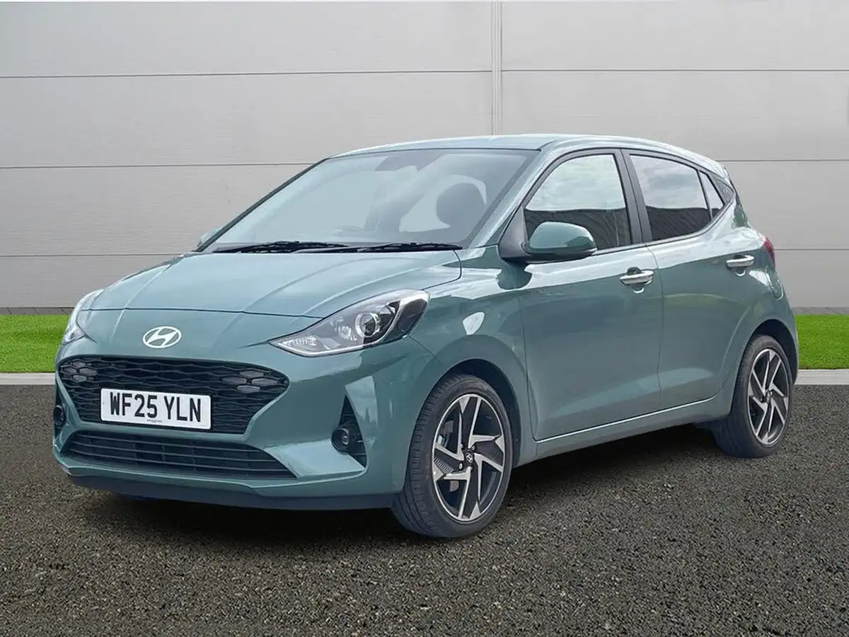 2025-hyundai-i10-12-premium-79ps-big-2