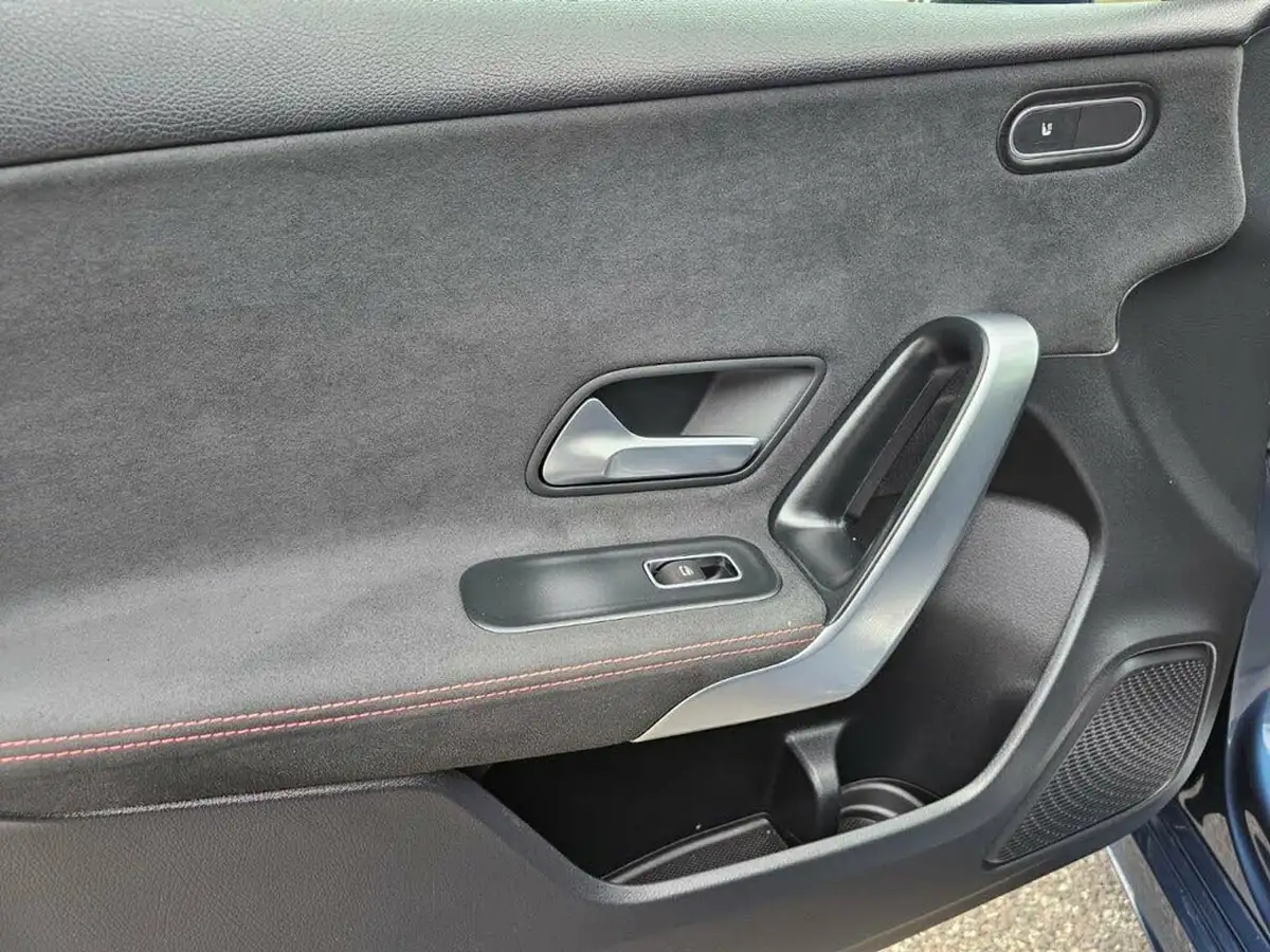 2019-mercedes-benz-a-class-13-a180-amg-line-executive-hatchback-5d-7g-dct-big-28