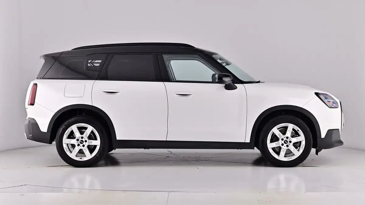 2024-mini-countryman-15-cooper-c-classic-level-2-big-69