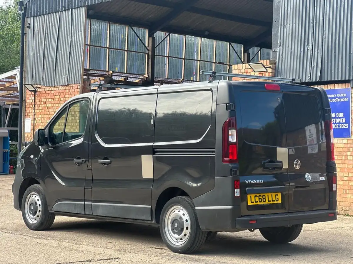 2018-vauxhall-vivaro-16cdti-2700-l1h1-95pseu6-big-6