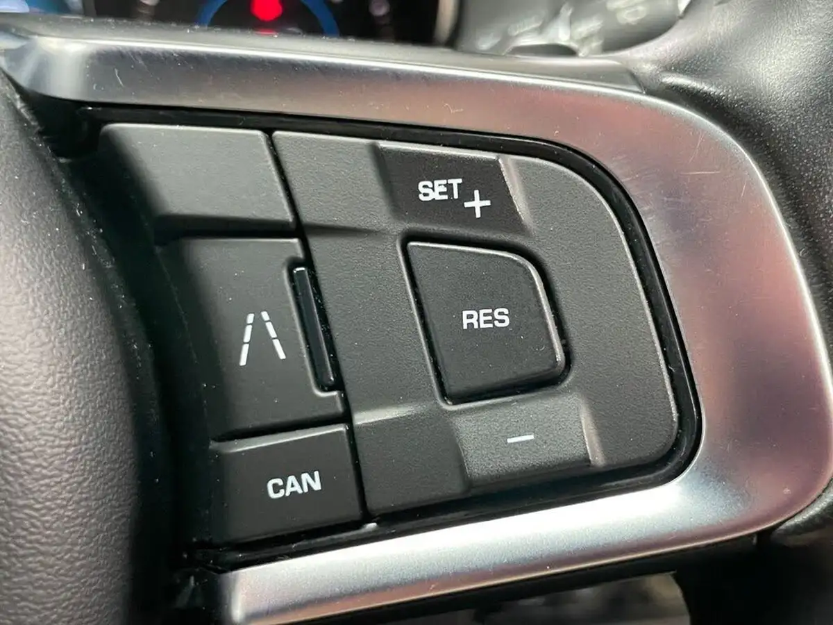 2019-jaguar-f-pace-20-i4d-r-sport-180ps-awd-auto-big-35