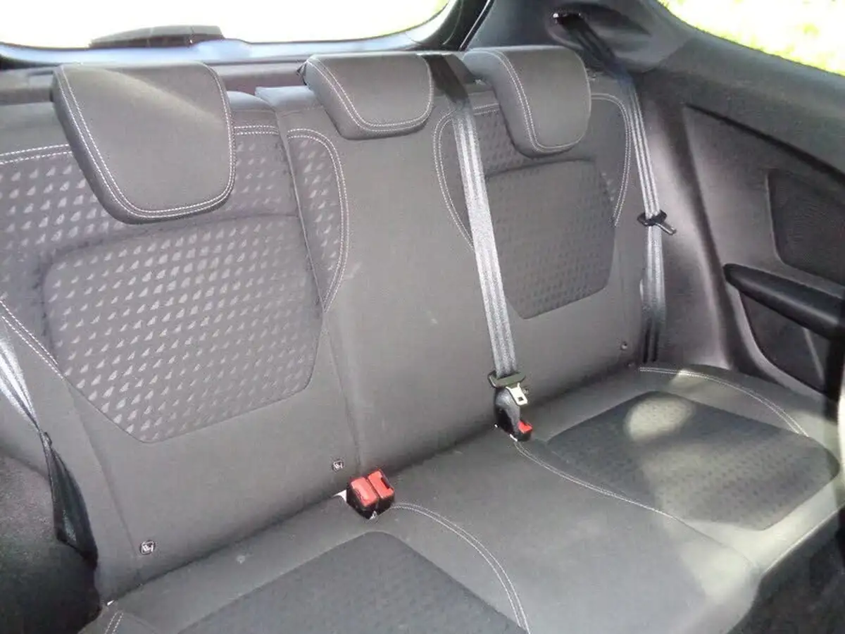 2018-ford-fiesta-10t-titanium-100ps-3d-big-24