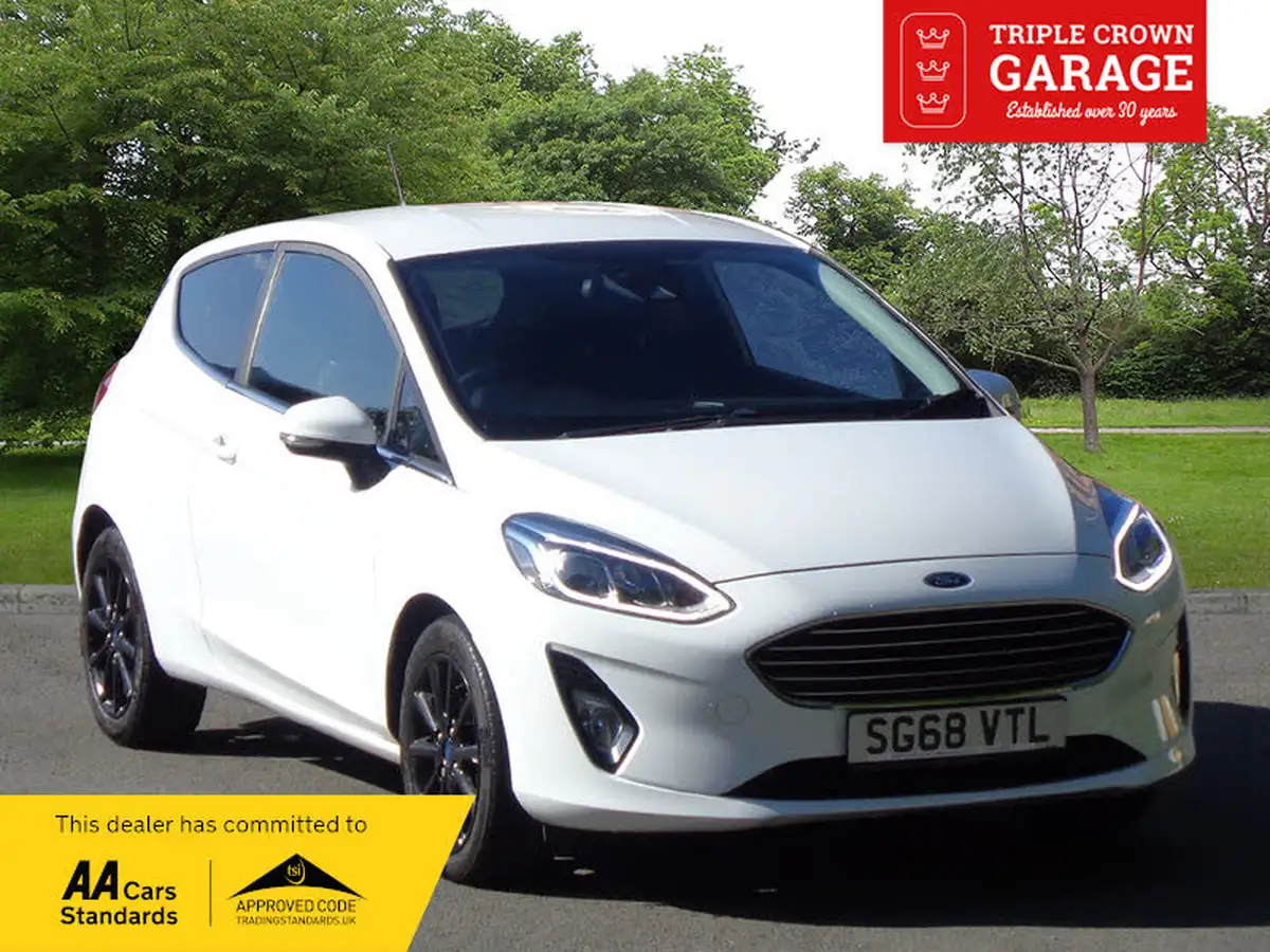 2018-ford-fiesta-10t-titanium-100ps-3d-big-0