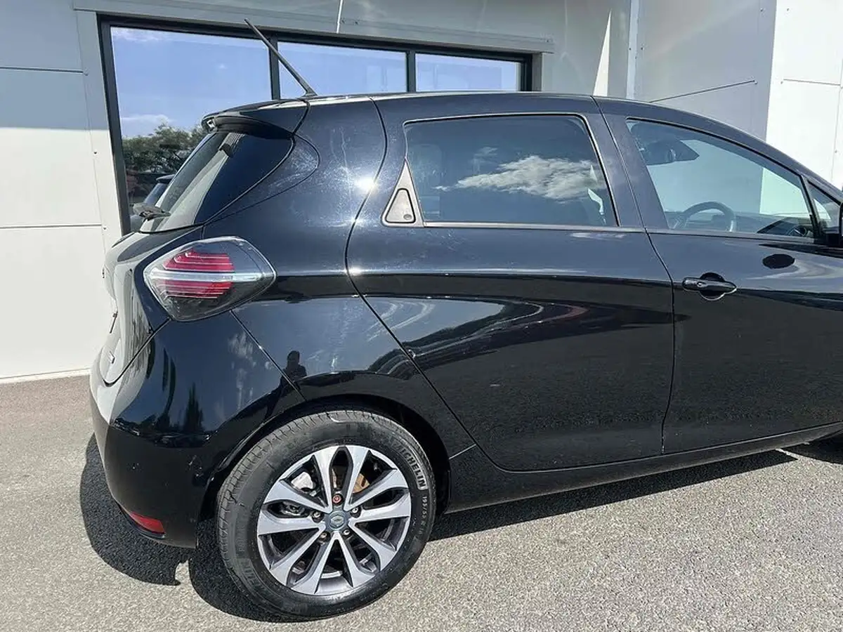 2020-renault-zoe-e-i-gt-line-rapid-charge-big-24
