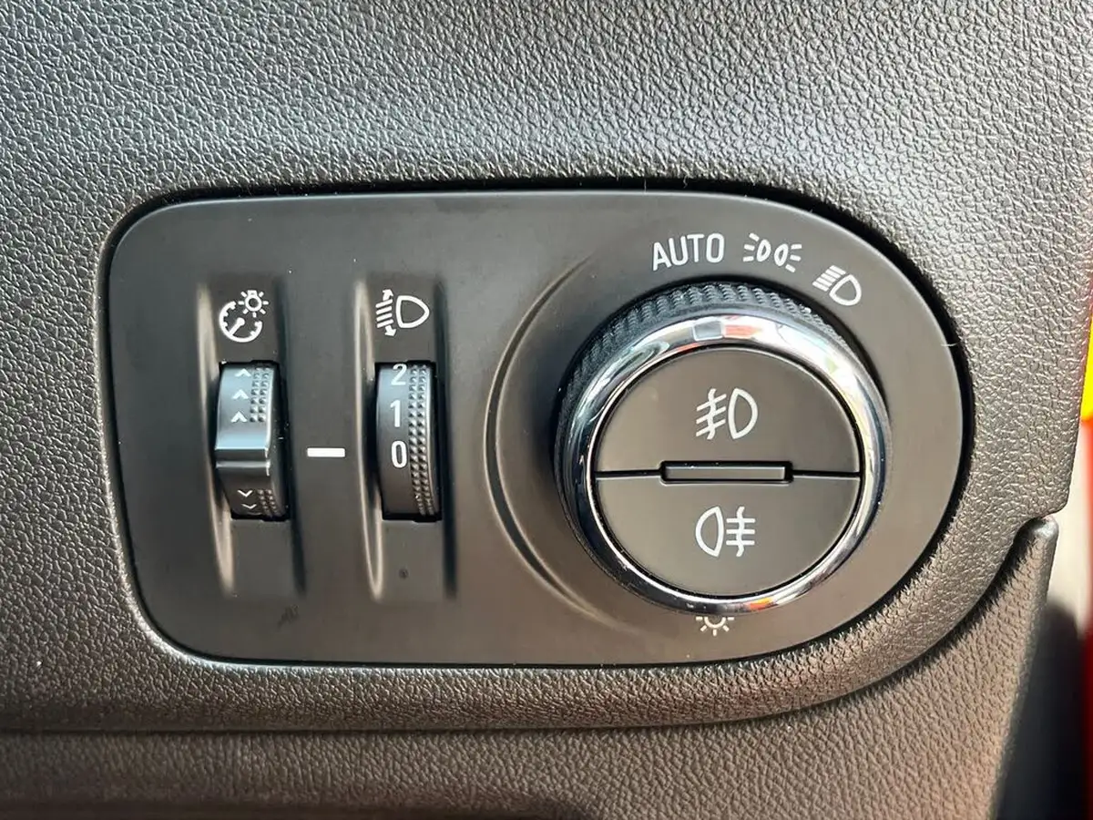 2020-vauxhall-crossland-x-12-elite-nav-130ps-turbo-auto-big-23