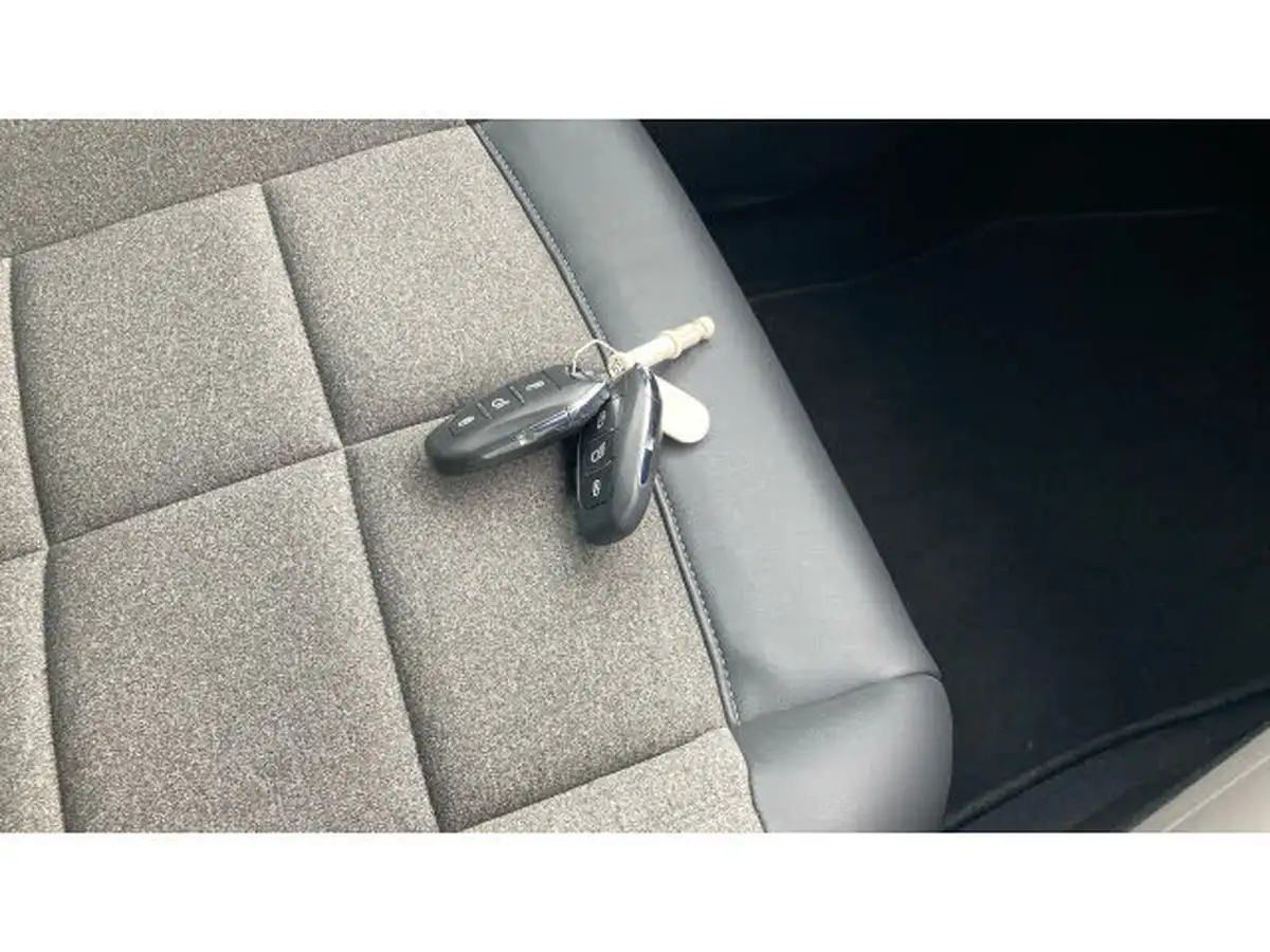2022-citroen-c5-aircross-12-puretech-shine-ss-eat8-big-19