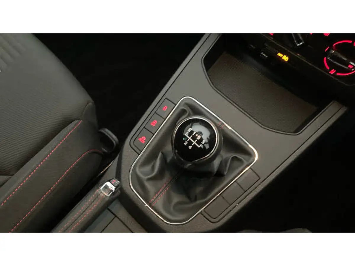 2018-seat-ibiza-10-tsi-fr-95ps-big-13