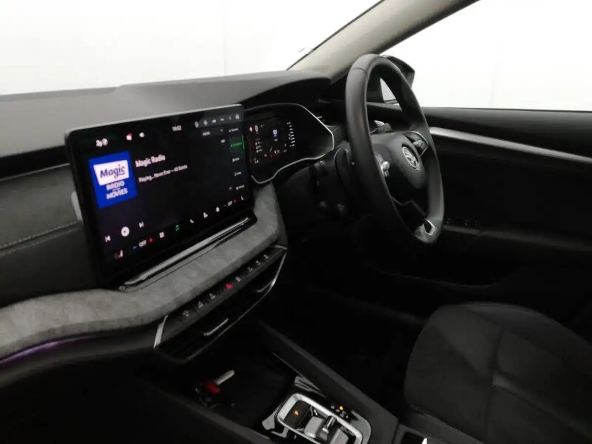 2024-skoda-octavia-20tdi-se-l-150ps-estate-dsg-big-4