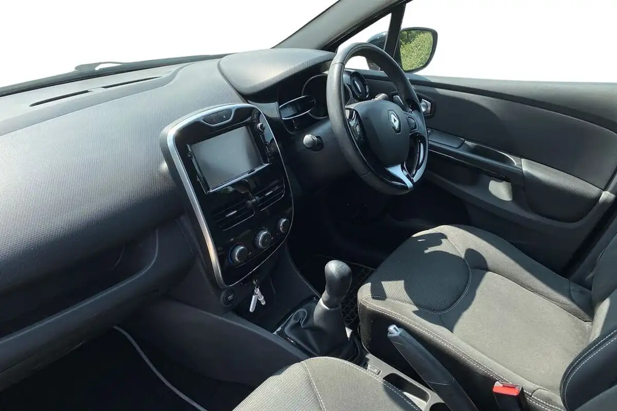 2015-renault-clio-12-dynamique-nav-big-12