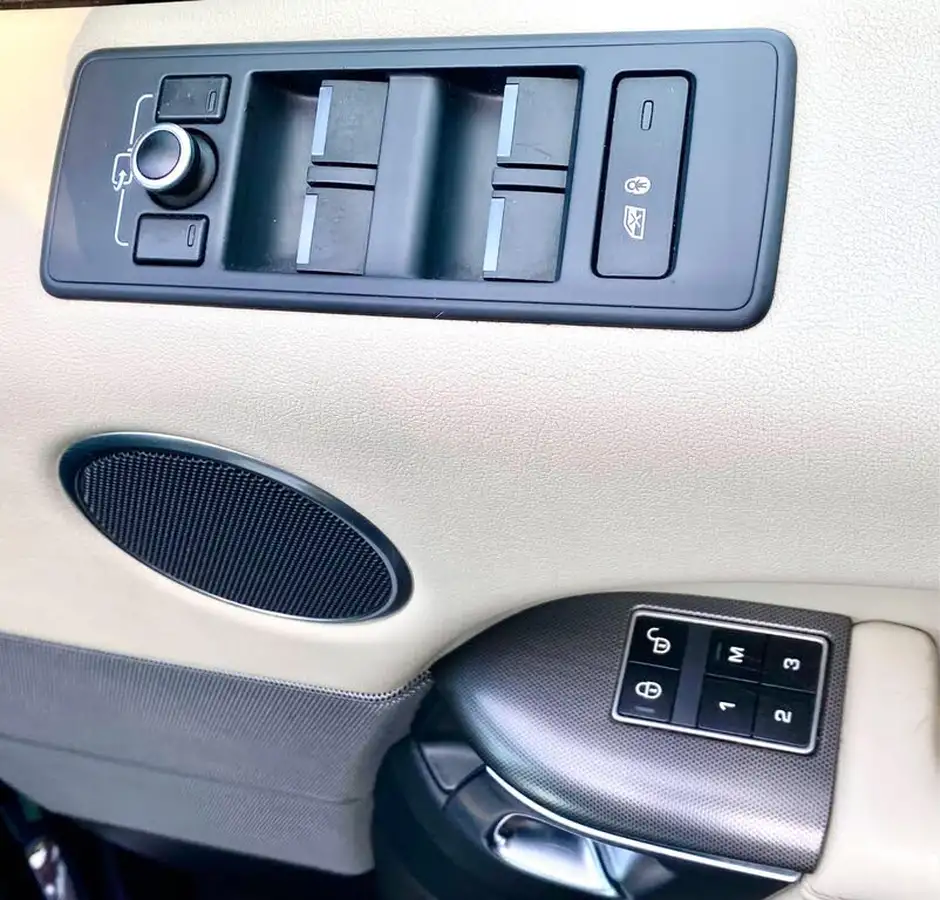 2014-land-rover-range-rover-sport-30-sd-v6-hse-dynamic-big-42