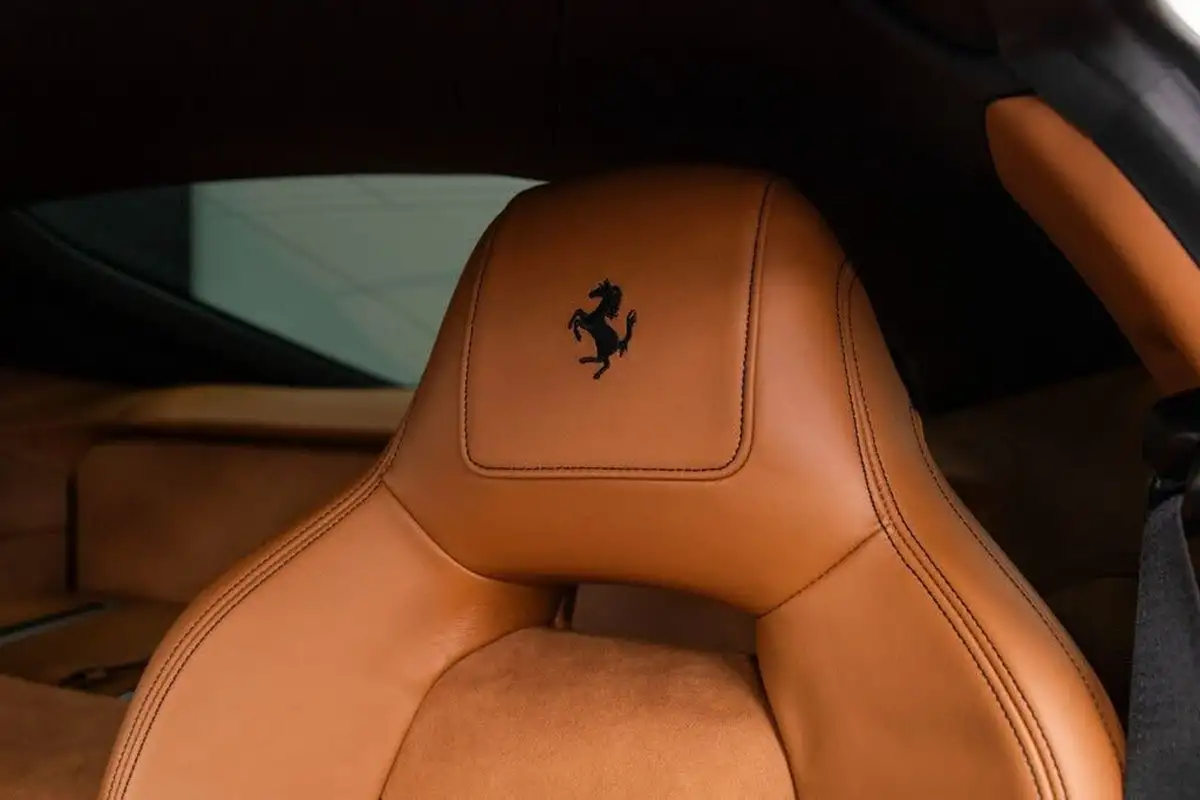 2015-ferrari-f12berlinetta-62-big-31