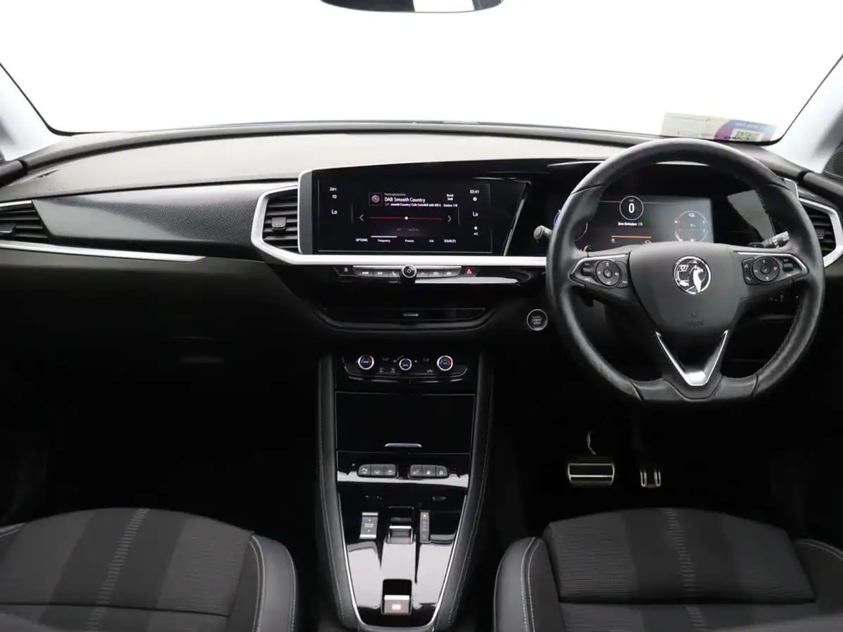 2023-vauxhall-grandland-16-gs-225ps-big-20
