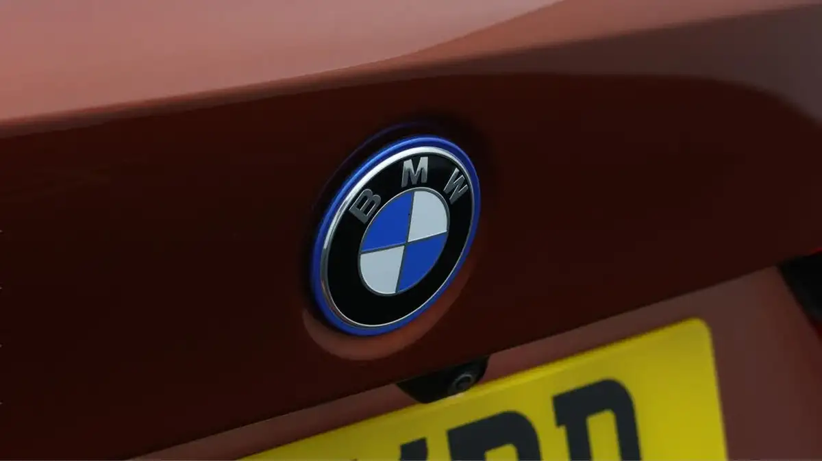 2021-bmw-3-series-20-330e-m-sport-tech-packpro-pack-saloon-4d-big-20