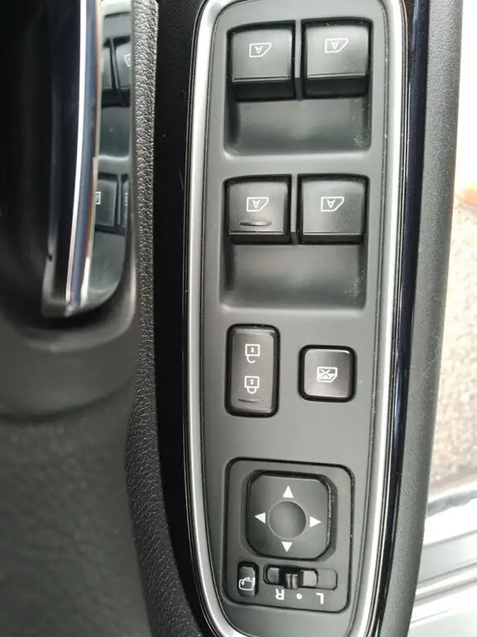 2019-mitsubishi-outlander-24-dynamic-phev-big-24