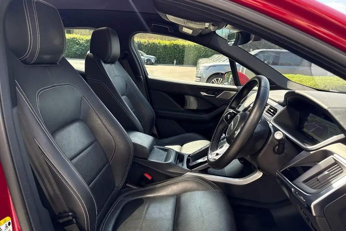 2019-jaguar-i-pace-ev400-se-big-33