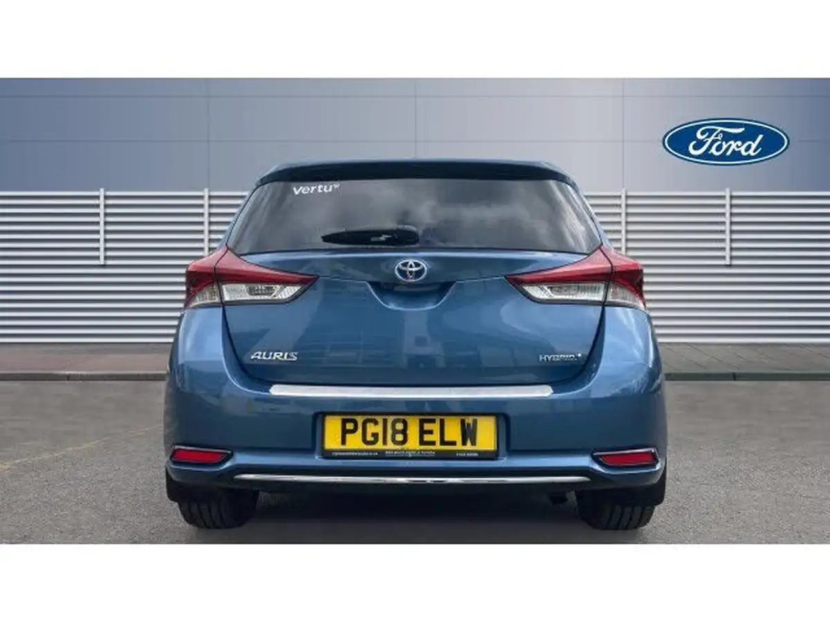 2018-toyota-auris-18-vvt-i-hsd-excel-hatchback-big-5