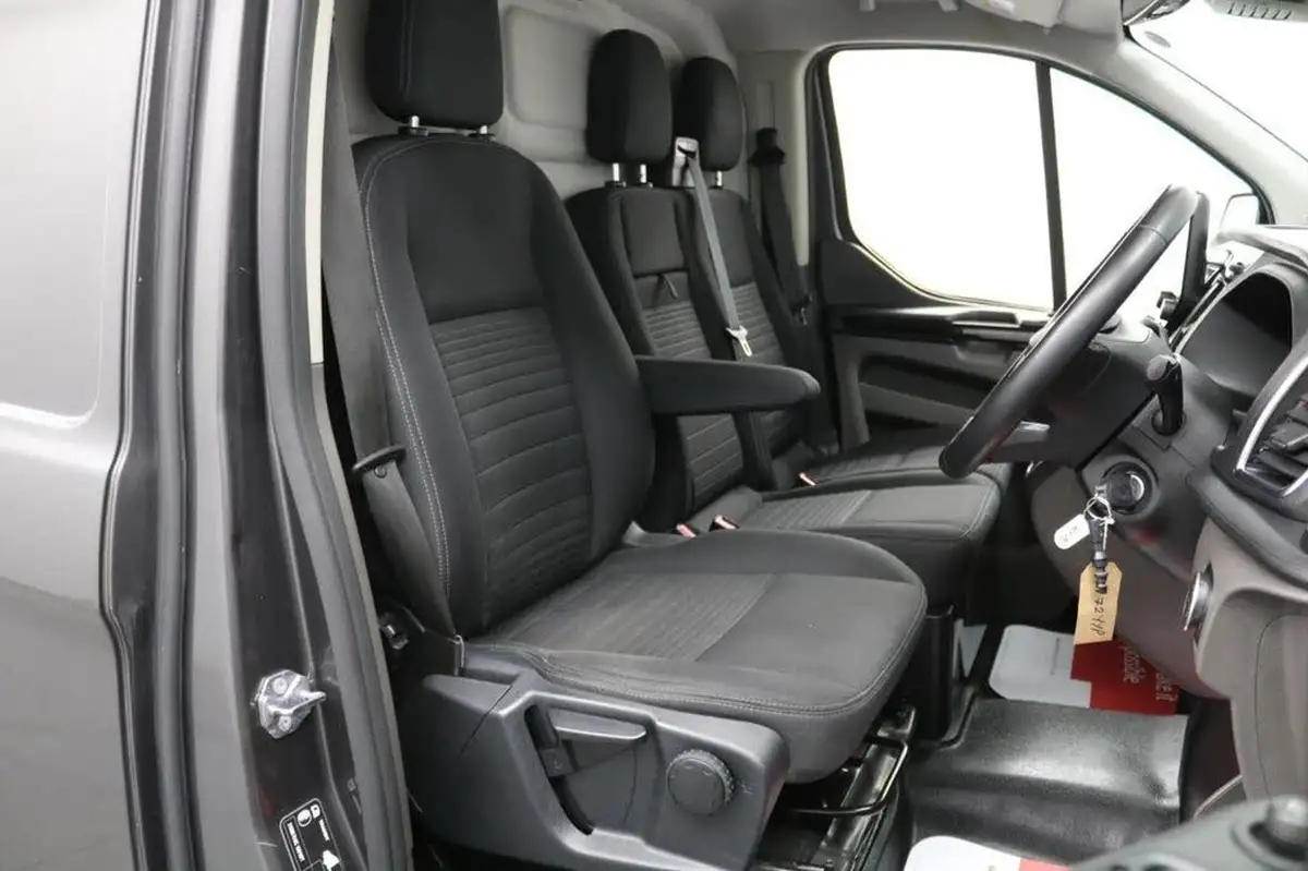 2022-ford-transit-custom-20tdci-340-l1h1-limited-170pseu6dt-auto-big-25