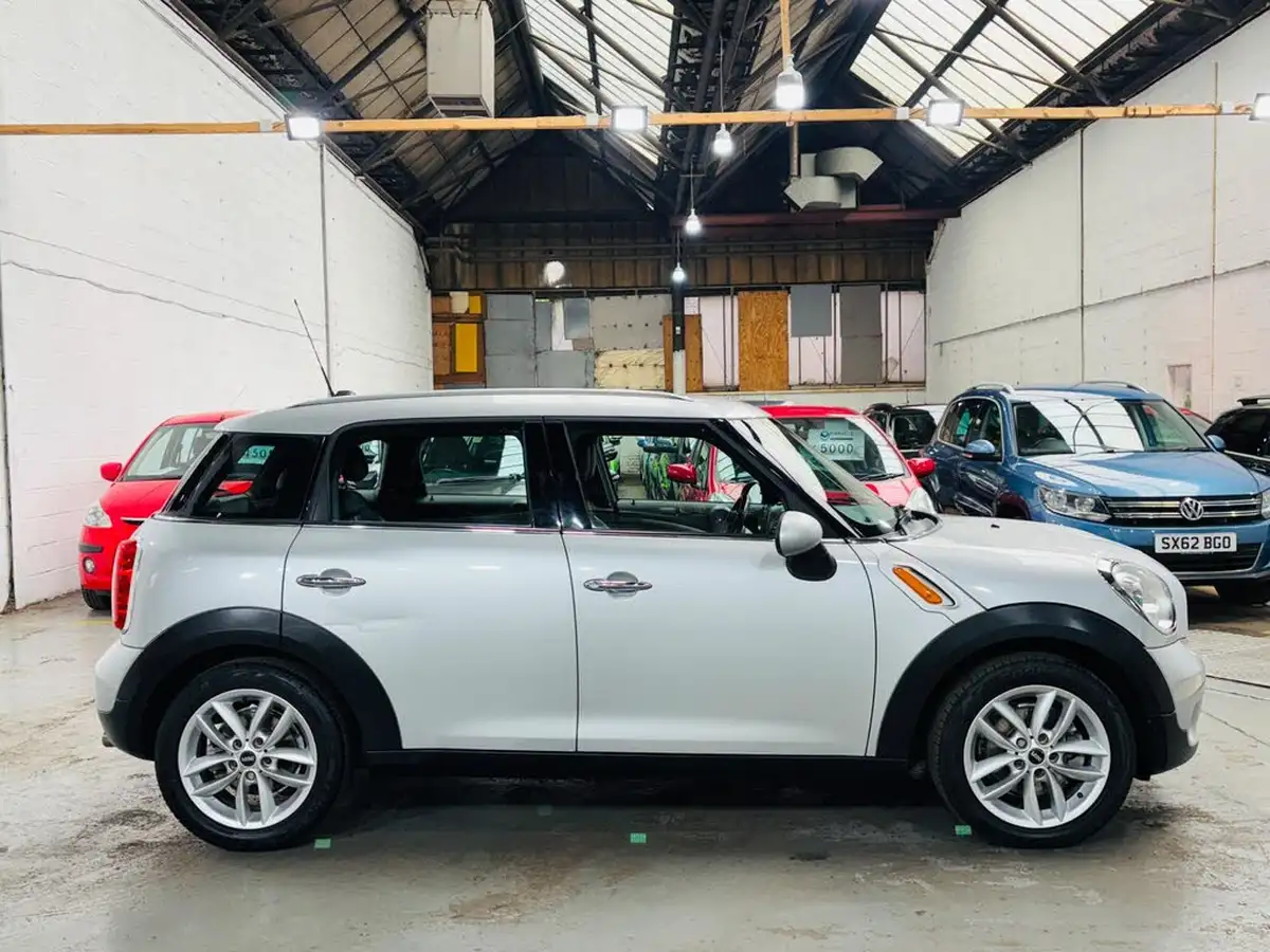 2012-mini-countryman-20td-cooper-d-112bhp-auto-big-7