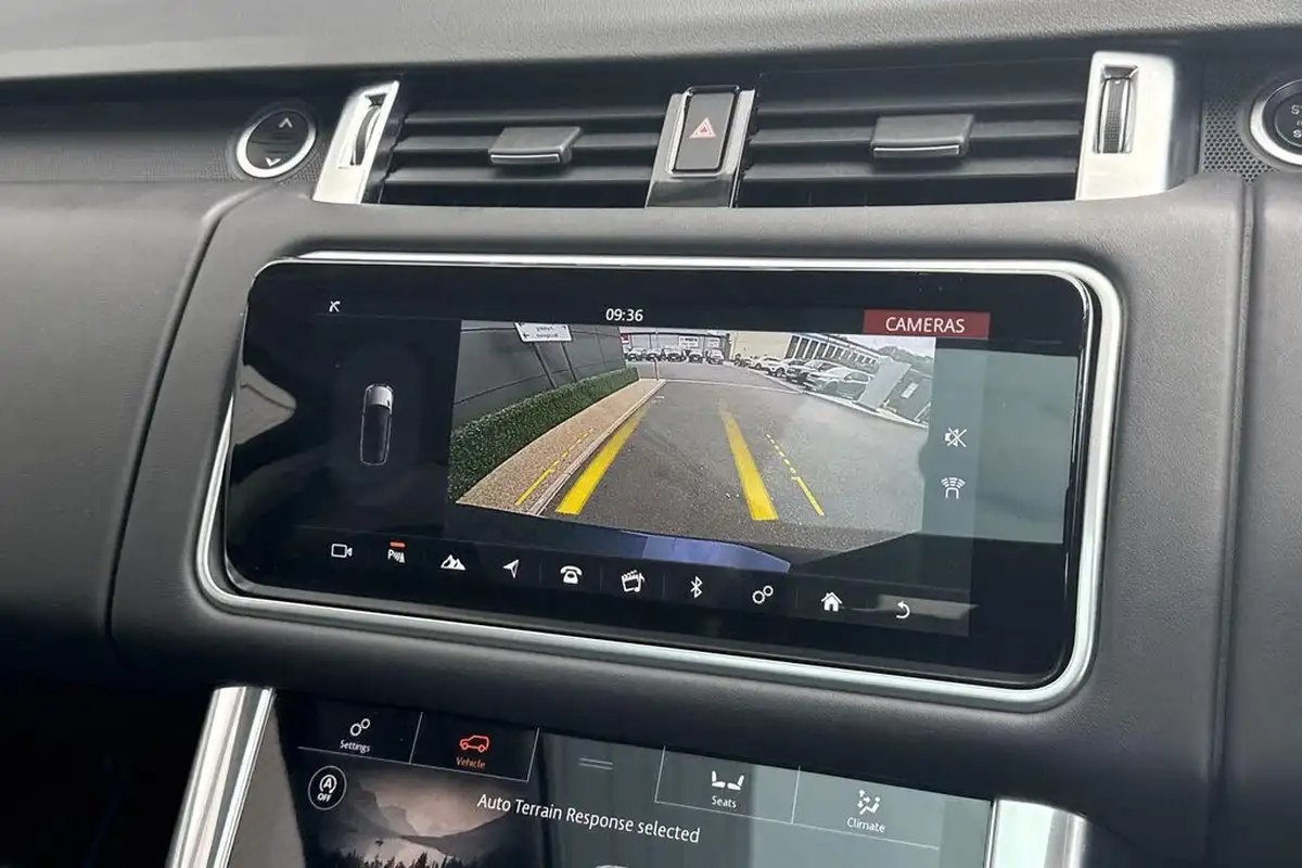 2018-land-rover-range-rover-sport-big-3